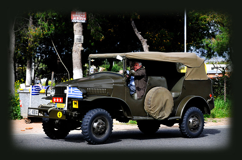 TRUCK, 1/2-ton, 4x4, Command Reconnaissance, Dodge T211-WC15_1